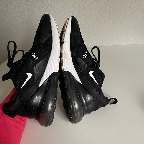 Nike Air Max 270 Sneakers - Picture 9 of 11